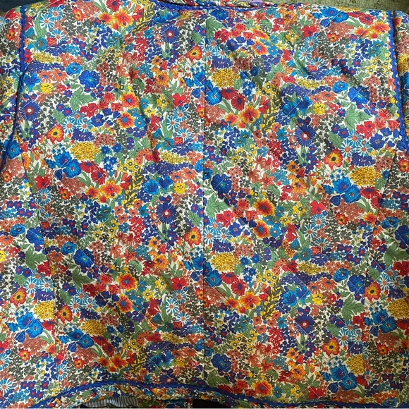 Quilted jacket in Liberty® Margaret Annie print - Picture 4 of 7